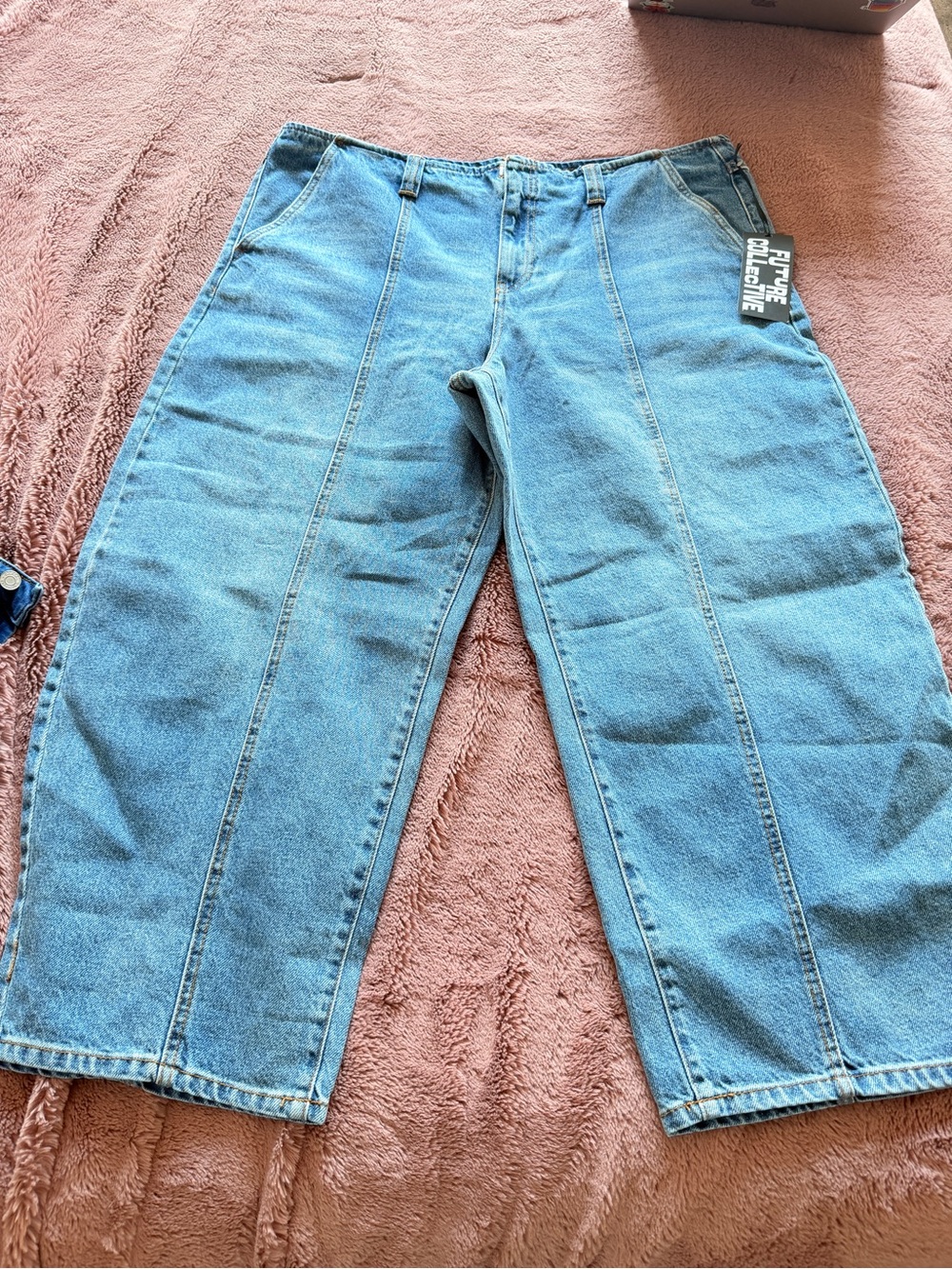 Future Collective Women's Light Blue Cropped Panel-Seam Barrel Jeans
